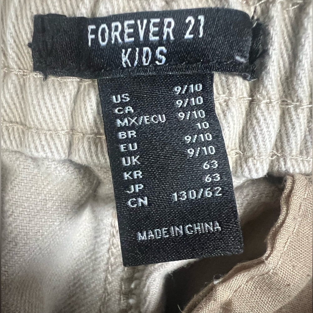 Kid Forever 21 Tan Cargo Pants - Picture 6 of 7